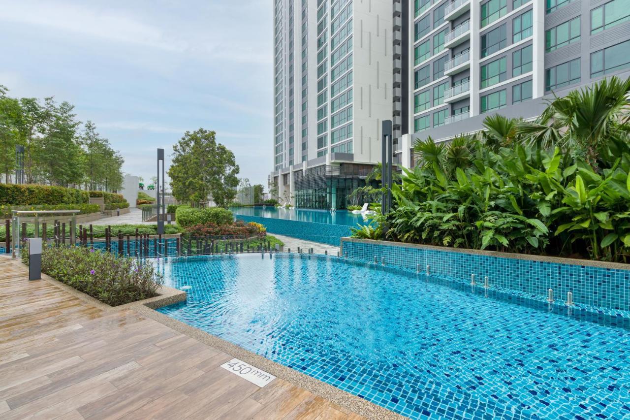 Greenfield Residence Bandar Sunway By Airhost Petaling Jaya Esterno foto